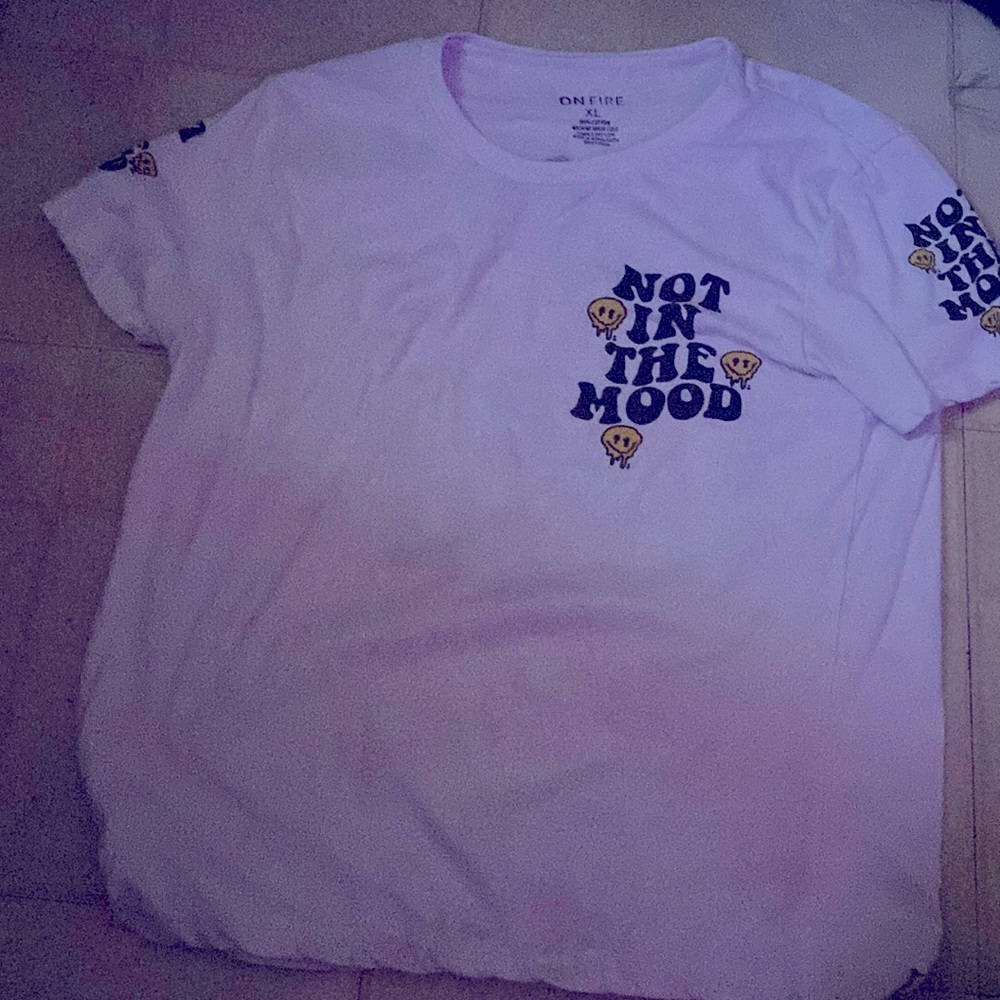 Brand: ON Fire ; Size: XL (fits like a small) ; Material: Soft